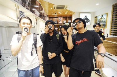 chrome-pop-up-store17