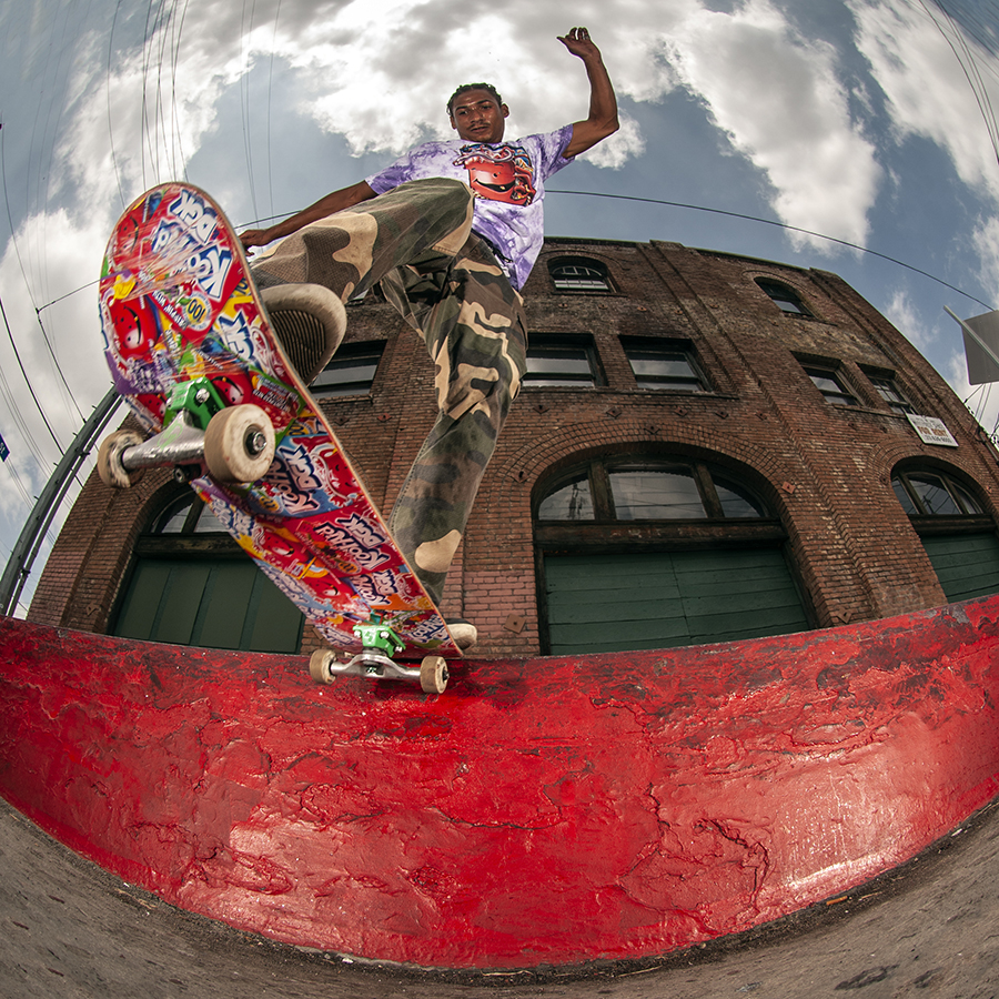 PRODUCTS] DGK × KOOL-AID | VHSMAG
